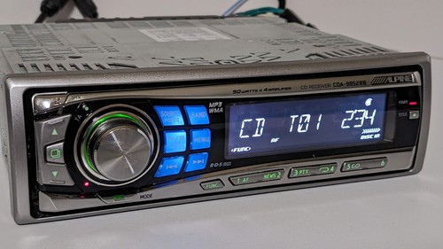 Alpine cda 9852rb aux - aux-in, cd