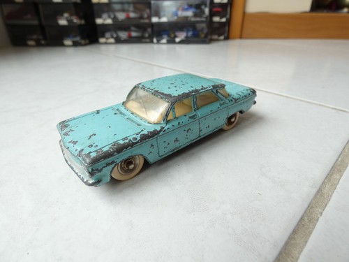 Chevrolet corvair 552 dinky - chevrolet,