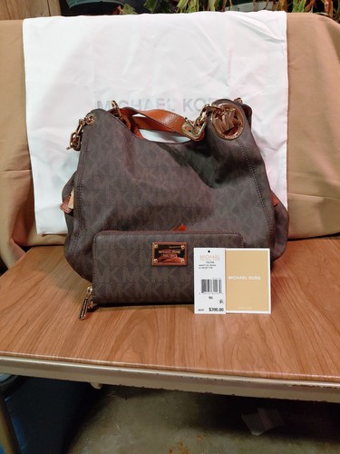 Nwt michael kors fulton large - nwt,