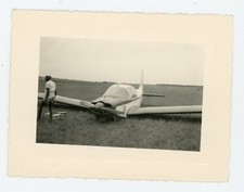 PHOTO SNAPSHOT, Dabou Côte d'Ivoire a man & an airplane propeller