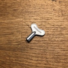 Clef pour petit jouet Hornby