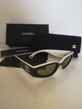 Lunettes de soleil Chanel noir