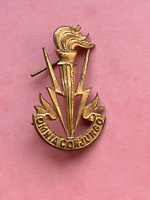 #5602# Belgian Army Transmissions Beret Badge with Motto "Omnia