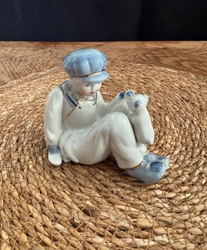 Figurine ancienne enfant assis - figurine,