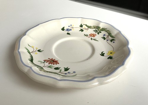 Soucoupe sous tasse - soucoupe,