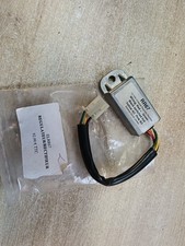 UN REGULATEUR DE TENSION NEUF