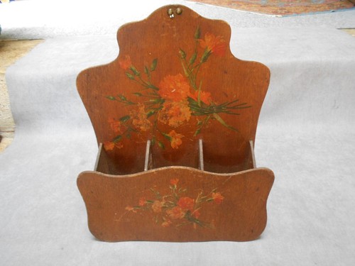 Boite murale ancienne - ancienne, en