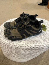 VIBRAM FiveFingers V-Trail 2.0 Running Shoe Ivy Green Black Mens EU 38 7.5-8 NWT