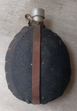 Gourde allemande WW2 avec sa