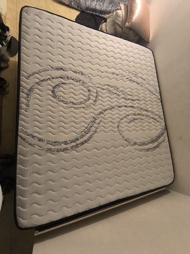 Matelas 180x200 comme neuf - matelas,