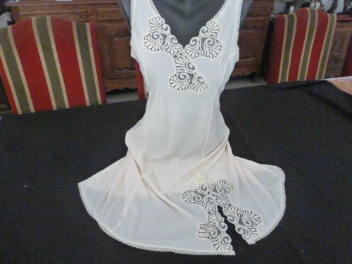 Jolie combinaison fond robe - jolie,