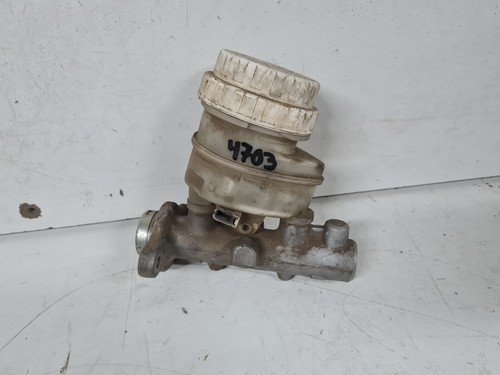 Mn102441 pompe frein - pompe, /