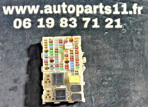 Boitier porte fusibles renault - boitier,
