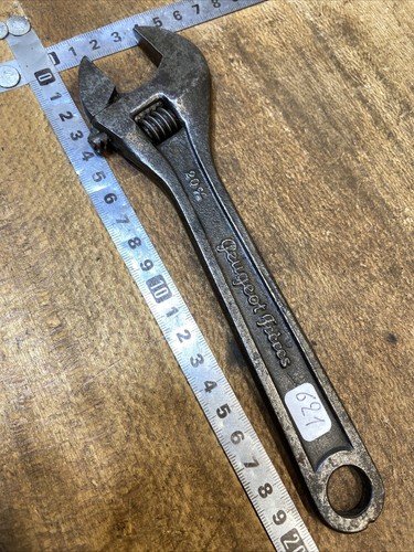 621 old tool - old, outil
