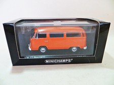 MINICHAMPS 400053000 'VW T2 BUS (KOMBI/COMBI VAN)' ORANGE.  1:43. MIB/BOXED