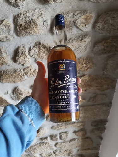Old scotch whisky john - old,