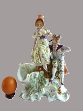 Sujet, personnage, figurine, statuette couple galant en porcelaine fine