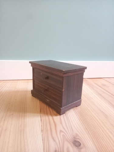 Ancienne commode poupée - ancienne,