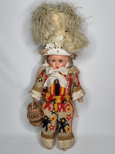 Poupée folklorique belge - , –