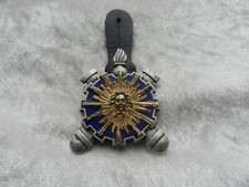 INSIGNE militaire émaillé
