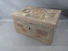 Ancienne boite en bois coffre