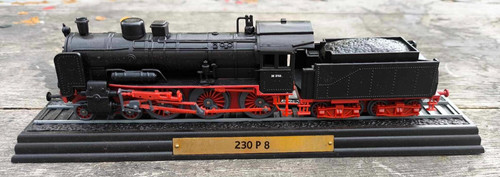 Train miniature atlas - train,