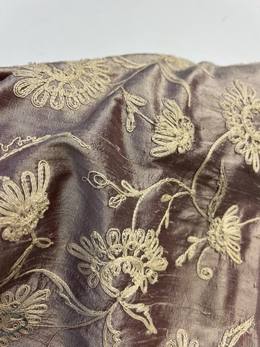 Tissu soie brodée - , roses