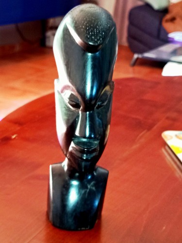Buste africain ancien - ancien, en