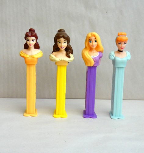 Lot distributeurs pez - lot,