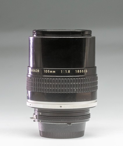 Nikon nikkor 105mm 8 ais - 105mm, f/1,8