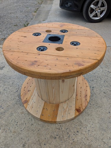 Table basse touret joliment