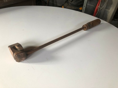 Joli fer souder ancien en - joli,