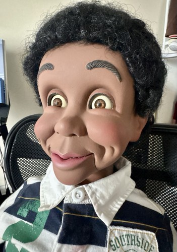 Professional ventriloquist - professional,