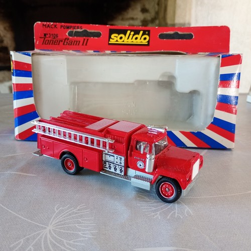 Camion mack pompiers - pompiers,