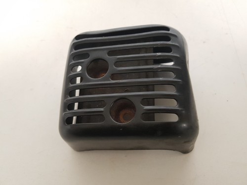 Grille echappement moteur - echappement,