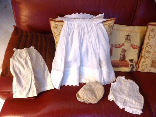 Vêtements poupée ancienne - de,