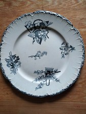 Assiette plate Sarreguemines Terre de Fer vers 1900