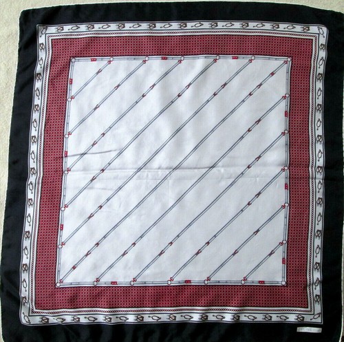 Superbe foulard celine - -superbe,