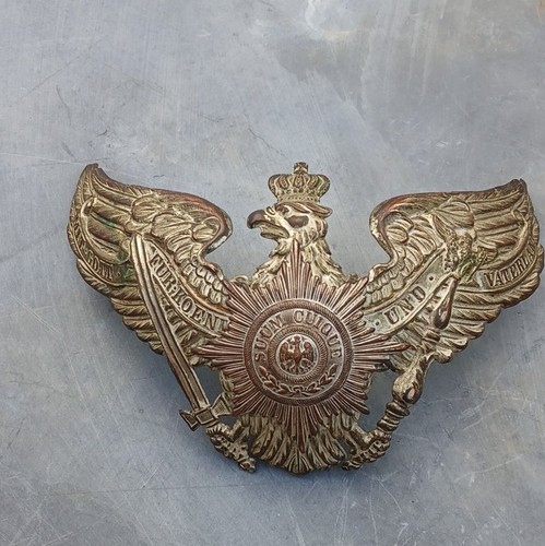 Casque pointe plaque - à,