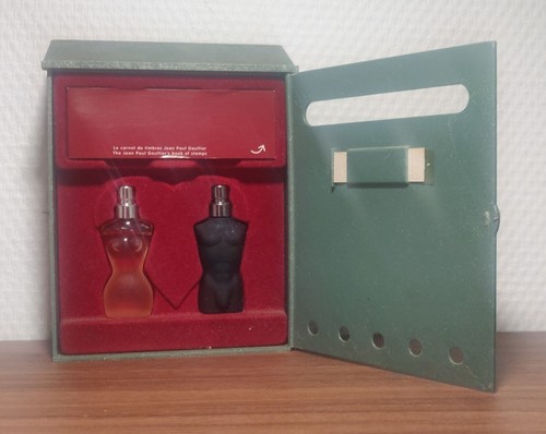 Boîte aux lettres - lettres, eaux
