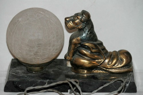 Lampe globe art - déco, signée
