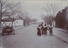 Chine, Prisonniers dans des