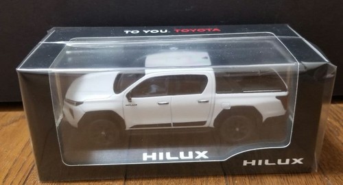 Toyota hilux white 614521 - hilux,