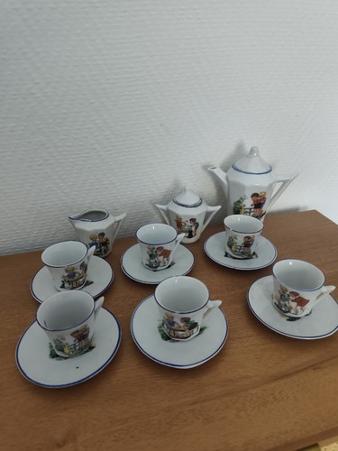 Ancienne dînette porcelaine