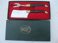 SERVICE A FROMAGE LAGUIOLE EN