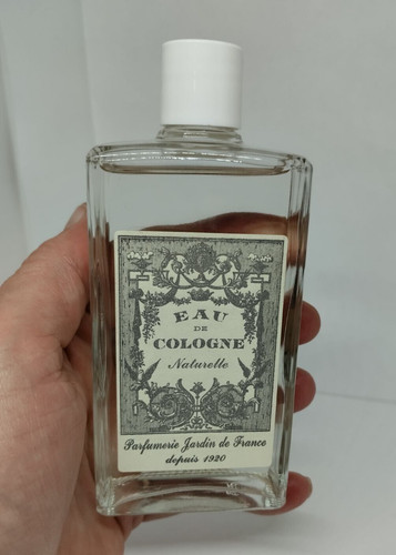 Flacon vide eau de - ml,