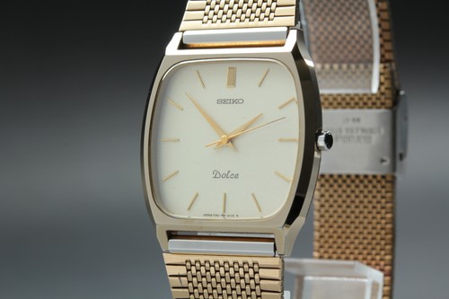 Presque comme neuve montre - neuve],