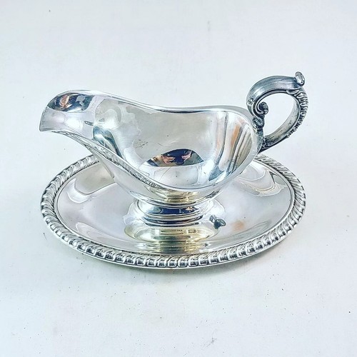 Saucière sur plateau métal - sur,