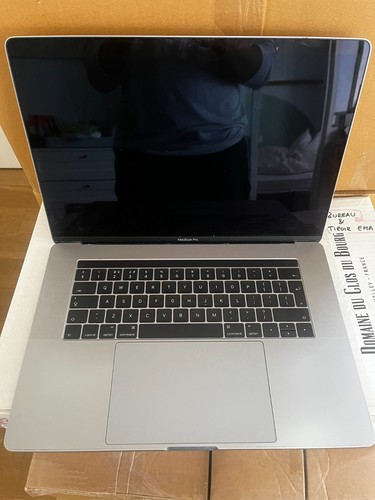 Apple macbook pro 2016 - apple,