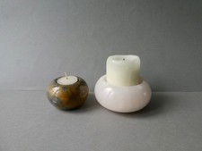 2 bougeoirs en pierre, en